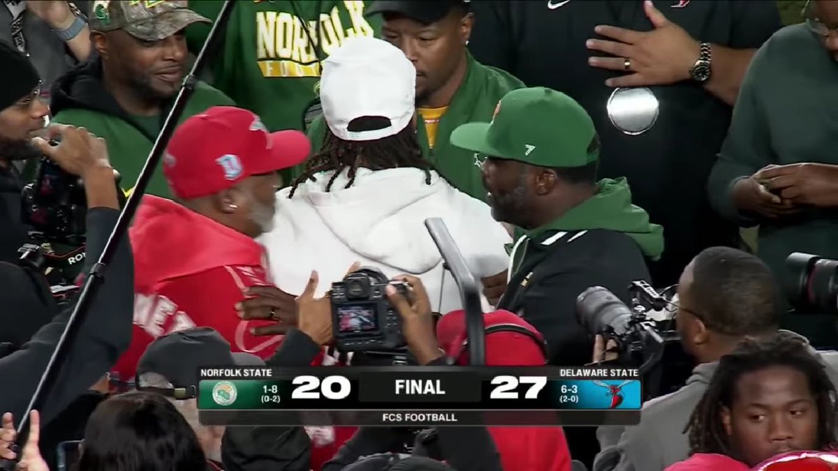 ApostleFrank's tweet image. In this moment... VICK whispered 11 words in my ear that will forever, changed my life! #DemBurtons #DemBurton