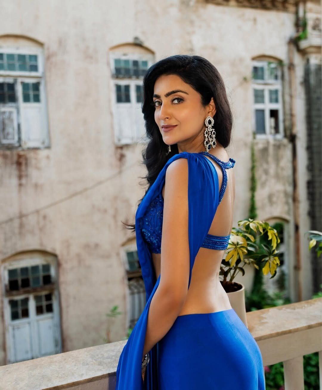 G4wOVwLbAAAbmbJ?format=jpg&name=large