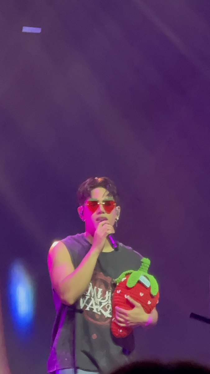 SO CUTEEE 

SB19 AMAZES THAILAND
<a href="/SB19Official/">SB19 Official</a> #SB19 
#SaWWorldTourBangkok
#เอตินไทยแลน