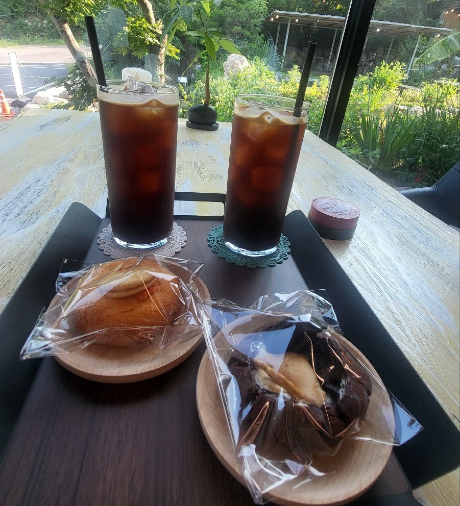 윗동네 일정으로 온김에 오늘 파주 관클 가보려 합니다. 할로윈 끝나고 오늘은 관클이 좀 조용하겠죠? 그래도 혹시 가시는분 계실까요? 계시면 인사 나눠요~^^

#파주 #관클 #부커만남