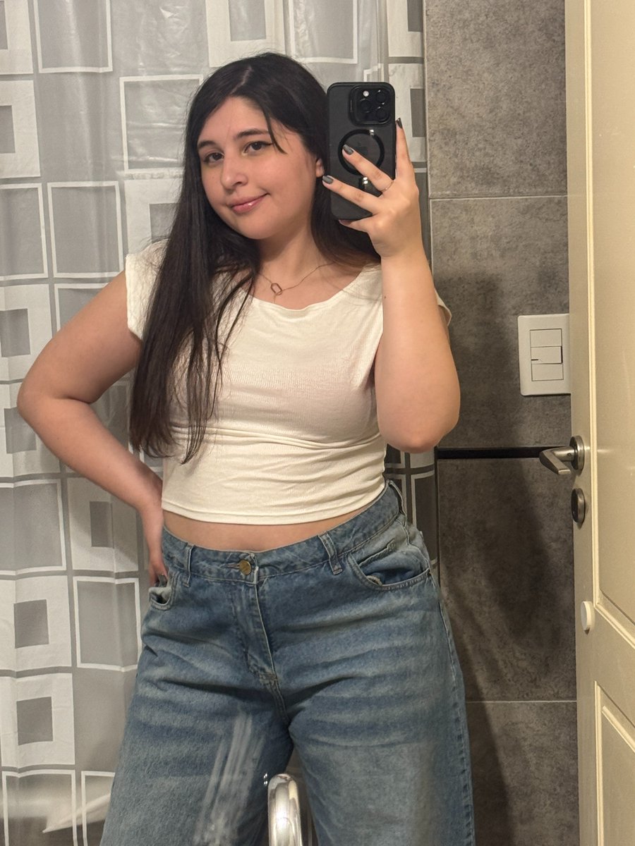 Something about Melbourne makes me want to stay out late and see where the night takes me 😏☕

#Melbourne #MelbourneLife #MelbourneVibes #VisitMelbourne #MelbourneAustralia #ExploreMelbourne #MelbourneEats #MelbourneCulture