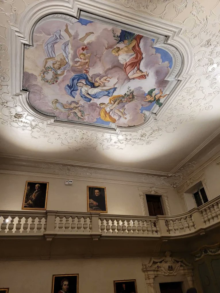 Ospiti di <a href="/valeriaderosa/">Valeria De Rosa</a> e del suo #GrandTour, oggi andiamo ad Ala - al confine tra le province di Trento e di Verona - a scoprire il bellissimo Palazzo de’ Pizzini e il suo Museo del pianoforte antico. Alle 15 su <a href="/Radio24_news/">Radio 24</a>.
ph. Christian Tessadri