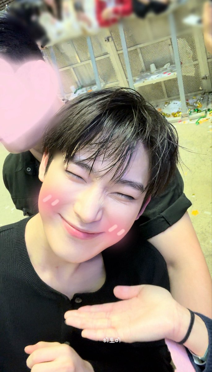 cutienoo_624's tweet image. 251026
&amp;gt;_&amp;lt;

#선우 #SUNOO #ソヌ
#엔하이픈 #ENHYPEN