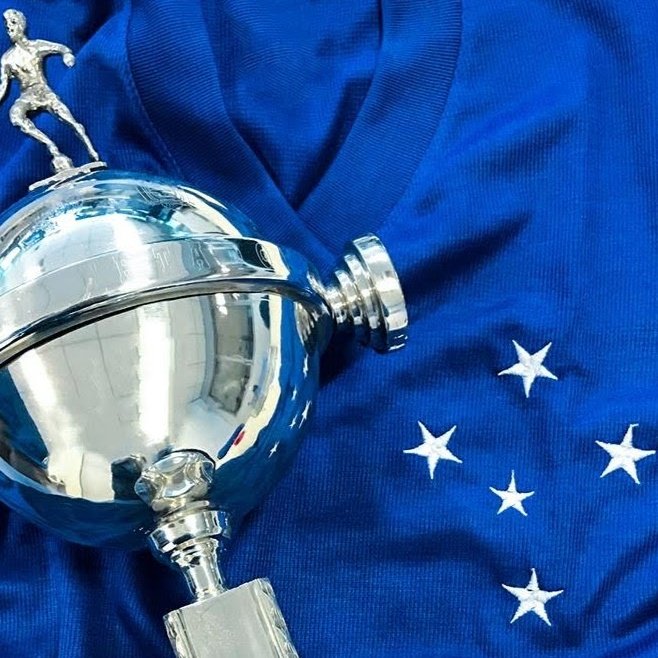 conexaocec's tweet photo. 🏆 CRUZEIRO NA LIBERTADORES

O Cruzeiro disputará a Copa Libertadores em 2026. Há sete rodadas do fim do Campeonato Brasileiro, com a vaga garantida pelo G7, o Maior de Minas buscará a vaga direta à fase de grupos do torneio no próximo ano.

📰 @centraldatoca