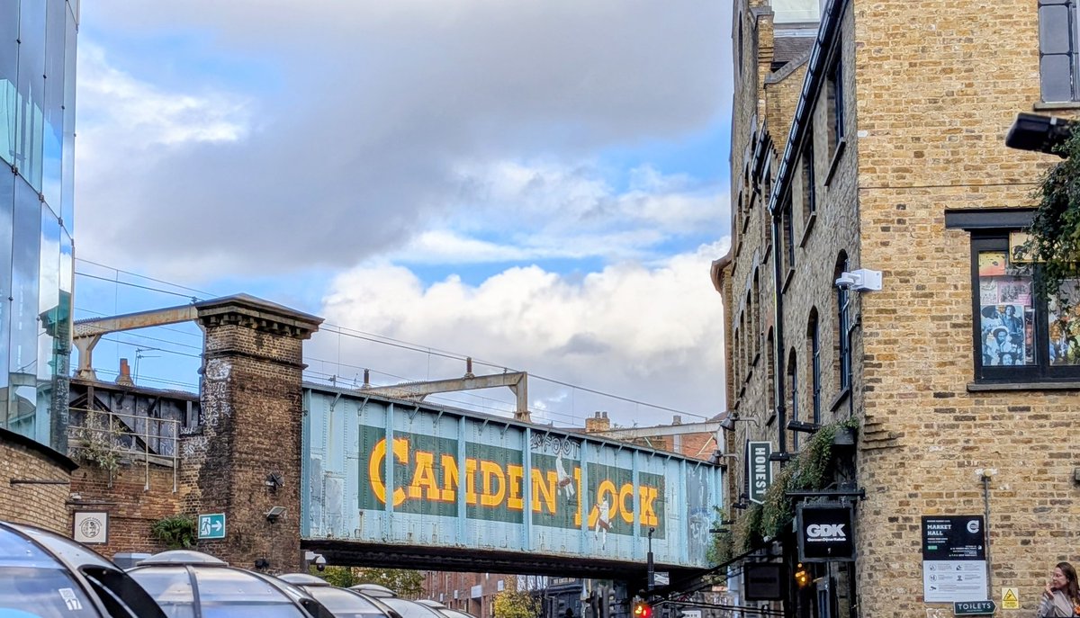 Finally managed to get over to see the  Fairey, Hirst &amp; Invader Triple Trouble exhibition followed by a spot of lunch at Camden Market. 

Nothing beats Autumn in London.

Happy weekend vibes chat!