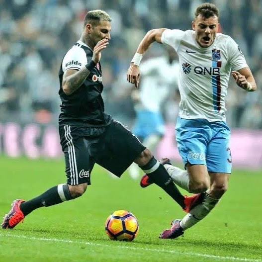 Trabzonspor yıllardan beri alıştı zaten bize yapılınca ya Oyuna devam ya da sarı kart ama biz yapınca direk kırmızı olsun Biz doğrudan yanayız haram kupamız yok