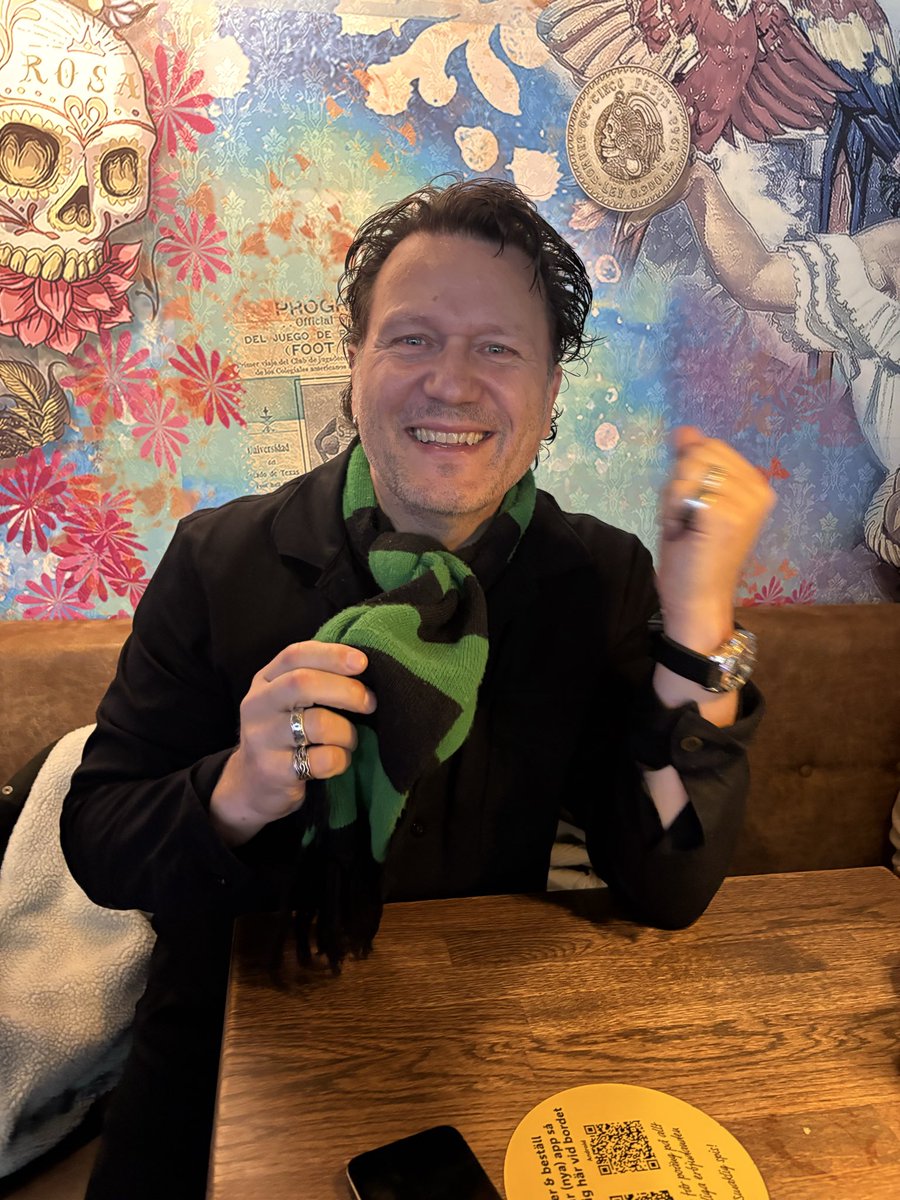 The legend in a scarf from Kalmar away 1999. Heja GAIS!