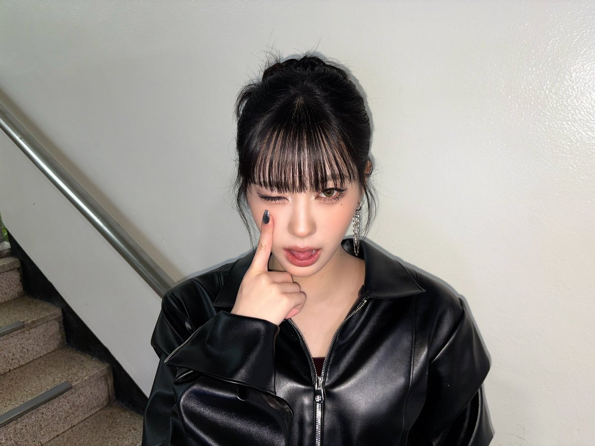 ᅠ
𓆩 ᰔᩚ 𓆪  “A wink and smile.
ᅠᅠᅠ  Did I catch your eye?”𓂃˖₊⊹
ᅠ