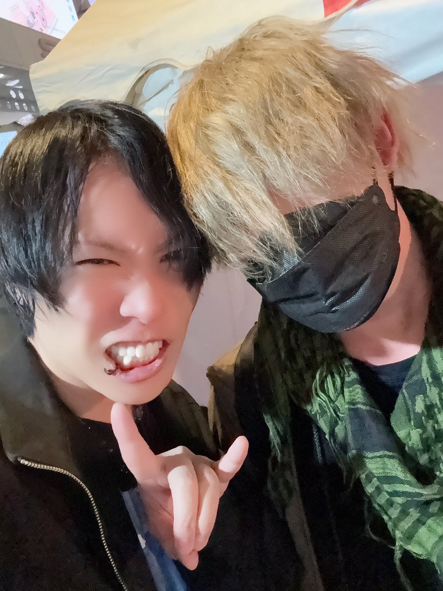 そしてまさかの!!!
カズマくん(<a href="/5gen4gen/">カズマ≒はじめ</a> )も来てくれたーーー!!!
びびった!!!
大感謝!!!

色んなところで毎回、何度もゆーてるけれども、彼なくしてわたくしのソロ活動はなかったし、沢山の大好きな演者様と繋げてくれたカズマくん。