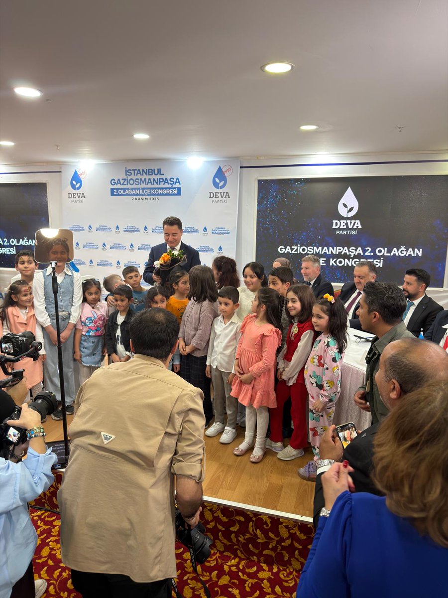 elifesendeva's tweet photo. DEVA Partisi 2. Olağan İstanbul Gaziosmanpaşa İlçe Kongremizi büyük bir coşkuyla gerçekleştirdik.

Demokrasiye, katılıma ve yenilenmeye olan inancımızla bir aradaydık.

Emeği geçen herkese teşekkür ediyorum. 💙

#DEVA #Gaziosmanpaşa #İstanbul @istanbuldadeva https://t.co/3CL6mk7rHk