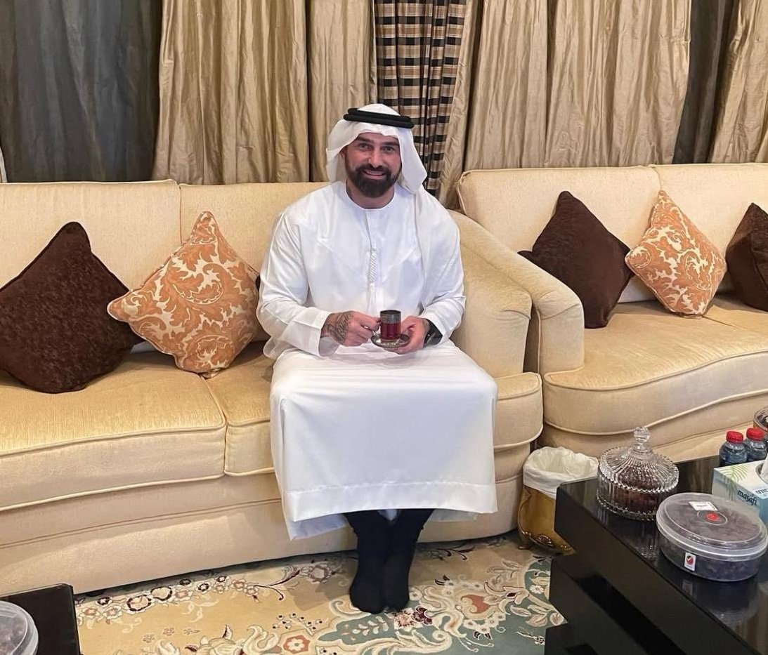 <a href="/antmiddleton/">Ant Middleton</a> <a href="/BBCNews/">BBC News (UK)</a> I want everyone to understand this cockroach is living in Dubai. In a city which has  80% of its people from India, Pakistan Bangladesh. He lives in 100% safety. Yet he wants to start a culture war in Britain between whites and its ethnic minority races. He spends his day :