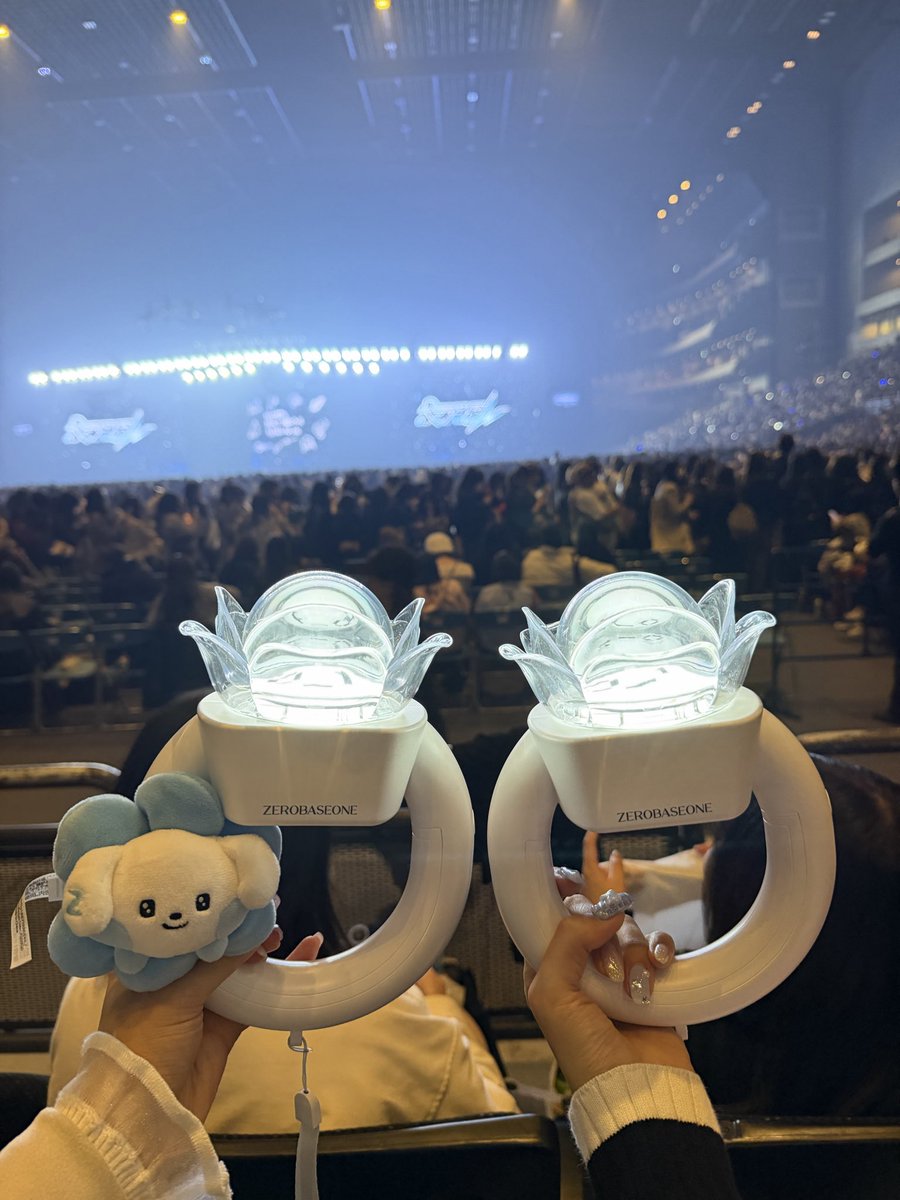 minachiruu's tweet photo. 2日間P同士ノリで行動しすぎておもろかった！トレカ推しだしサイン入りだし最高大事にするね🩵 https://t.co/XB5d7SeNh6