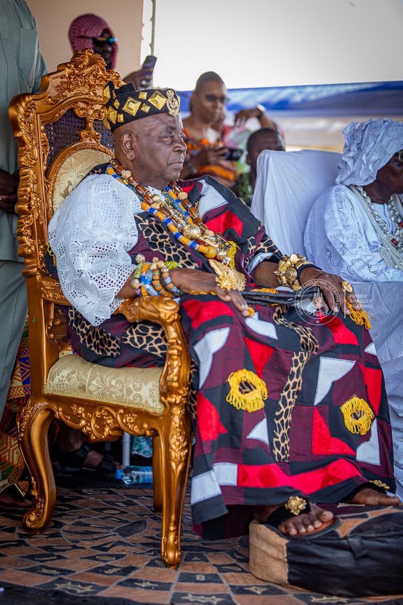 GTV_Ghana's tweet photo. 📸In pictures: Togbe Sri III, the Awoamefia of Anlo State at the Hogbetsotso Za

He ascended the throne in 2007, continuing a royal lineage that dates back centuries. As the Awoamefia of the Anlo-Ewe people, his reign has been marked by a deep commitment to peace, development, and cultural revival #HogbetsotsoZa
#EweCulture