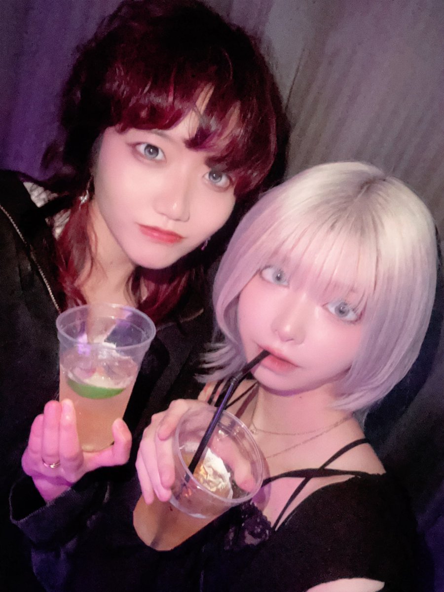 Eva tweet media