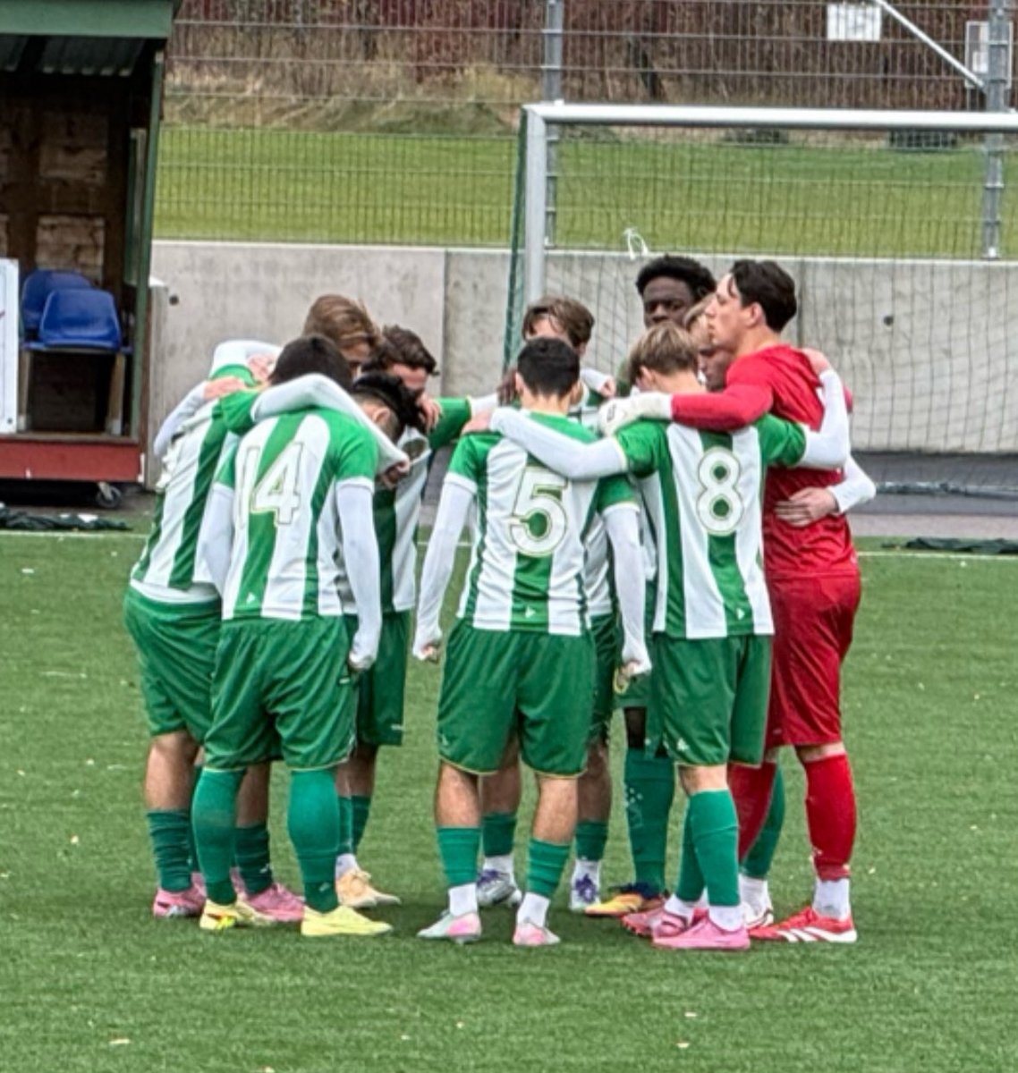 SLUT:

BP - Malmö FF 2-2
Halmstad BK - Hammarby IF 0-4

Hammarby P17 är därmed svenska mästare och spelar UEFA Youth League nästa år 🏆💚🤍