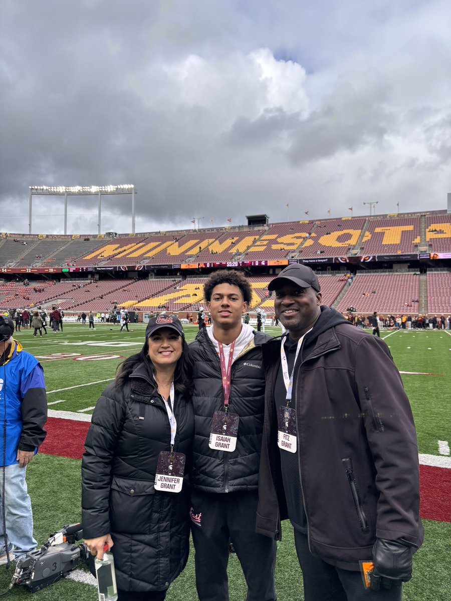 Enjoyed my game day visit <a href="/GopherFootball/">Minnesota Football</a> thank you coaches and staff!
<a href="/MWinklepleckJr/">Mike Winklepleck Junior</a> 
<a href="/COACHBAUER_/">Coach Bauer</a> 
<a href="/BAUERS_ELITE/">Bauers Elite</a> 
<a href="/nick20lee/">Nick Lee</a> 
<a href="/AllenTrieu/">Allen Trieu</a>