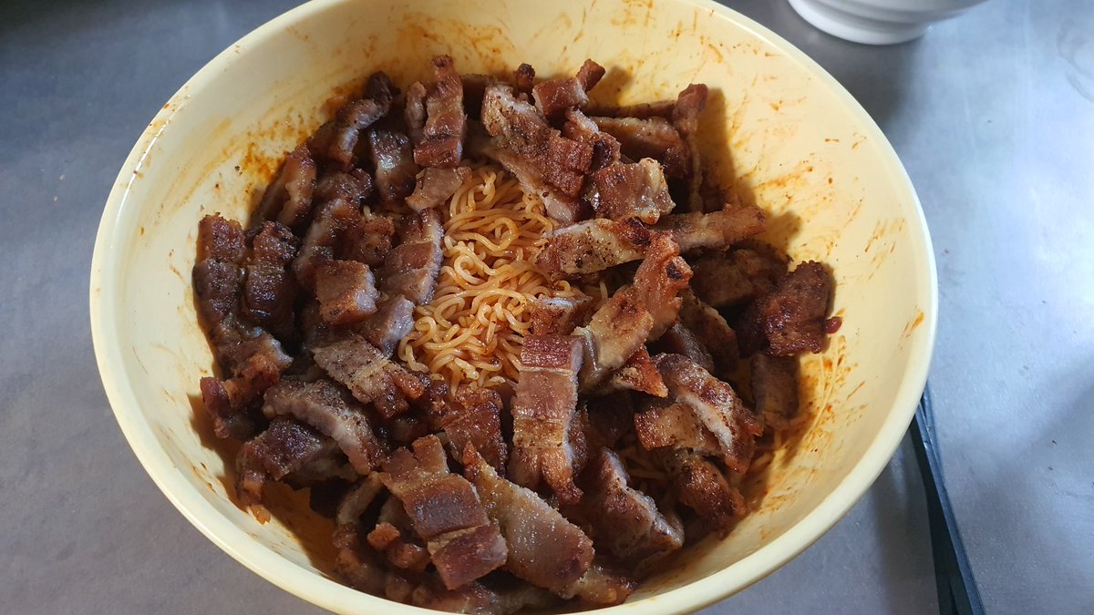 오늘 저녁은 맛있는 비빔면