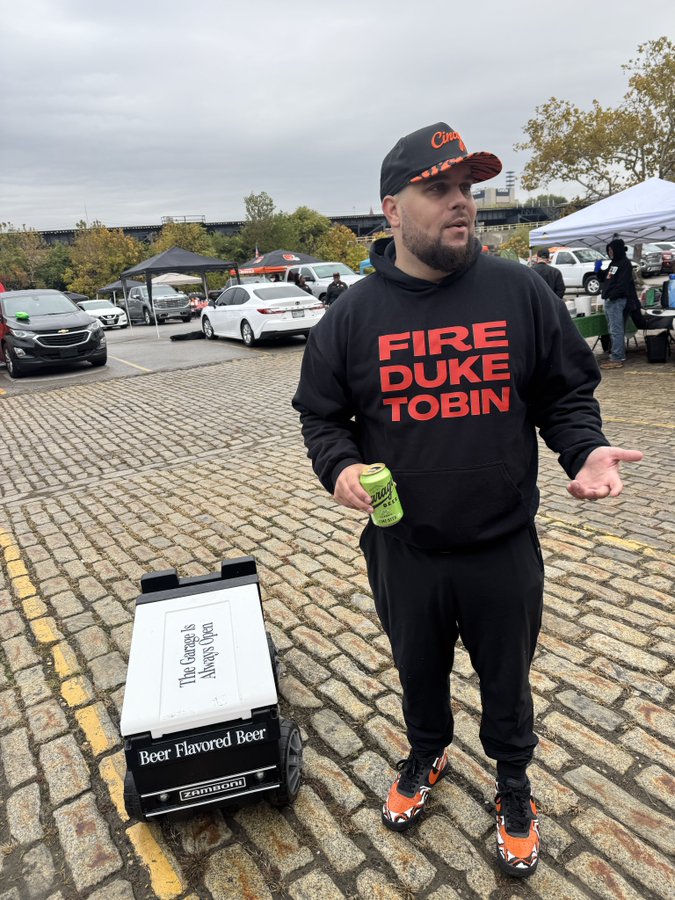 G4wVlZwXcAA-QpH (675×900)