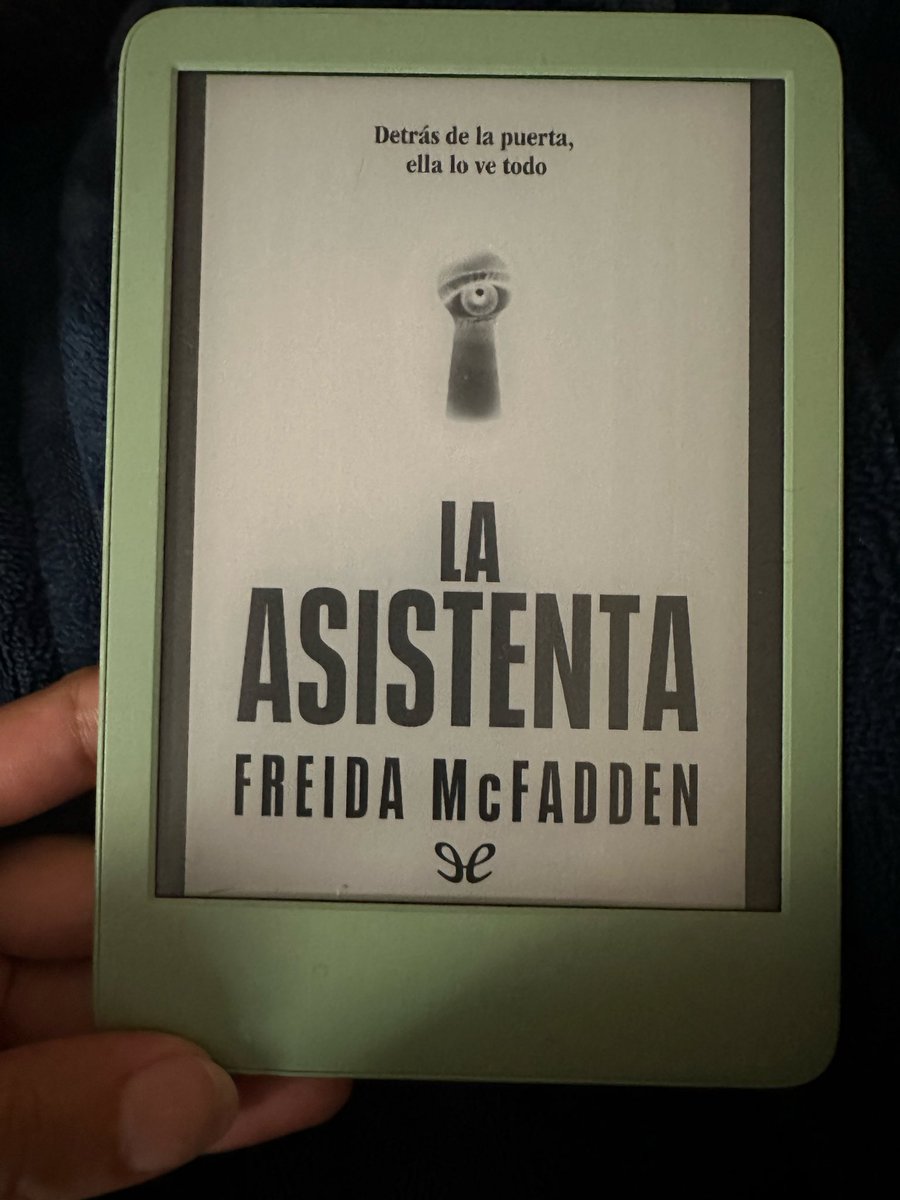 “Las gratitudes” me ha durado, literal, dos días. Así que toca empezar libro nuevo.