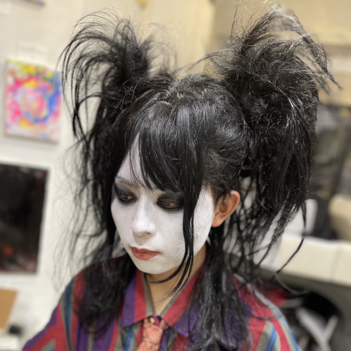 jny_park's tweet image. このウィッグ問題ですが、横浜のLa belle vieさん(@belle_vie_avec )で整えていただき、ついでにメイクレッスンも受けてきました。
プロの技術半端ない🥹🥹🥹ありがとうございました！！

11/8・9は自分でやるので、どのくらい再現できるか見に来てください👁
メーズのカセットも出るので何卒……†