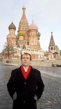highhopesbest's tweet image. If anyone is wondering why you never see Peter Hitchens and a red poppy in the same room together [even though his father was a distinguished, Royal Navy officer], this should give you a clue... 🙄 #baabaablacksheep