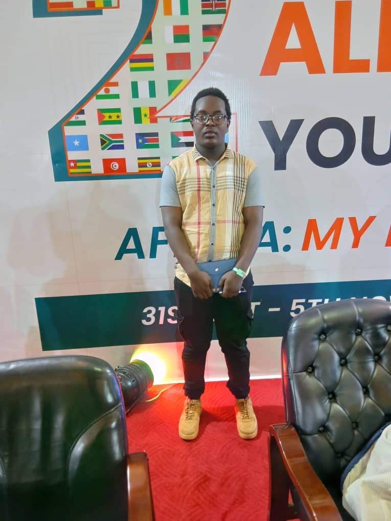 aemub2009's tweet photo. 🌍✨ L’Association des Étudiants Musulmans de l’Université du Burundi (AEMUB) a l’honneur d’annoncer la participation de son représentant légal au All African Youth Congress 2025, qui se tient actuellement au Kenya, du 31 octobre au 5 novembre 2025 🇰🇪.
@AlQasimiaUni #AEMUB2025 https://t.co/emV7ilGrrV