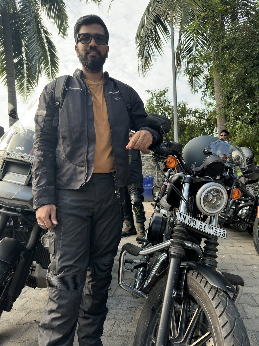 AshokSuryaOff03's tweet image. The first #HOG Thank you #harleydavidson ♥️