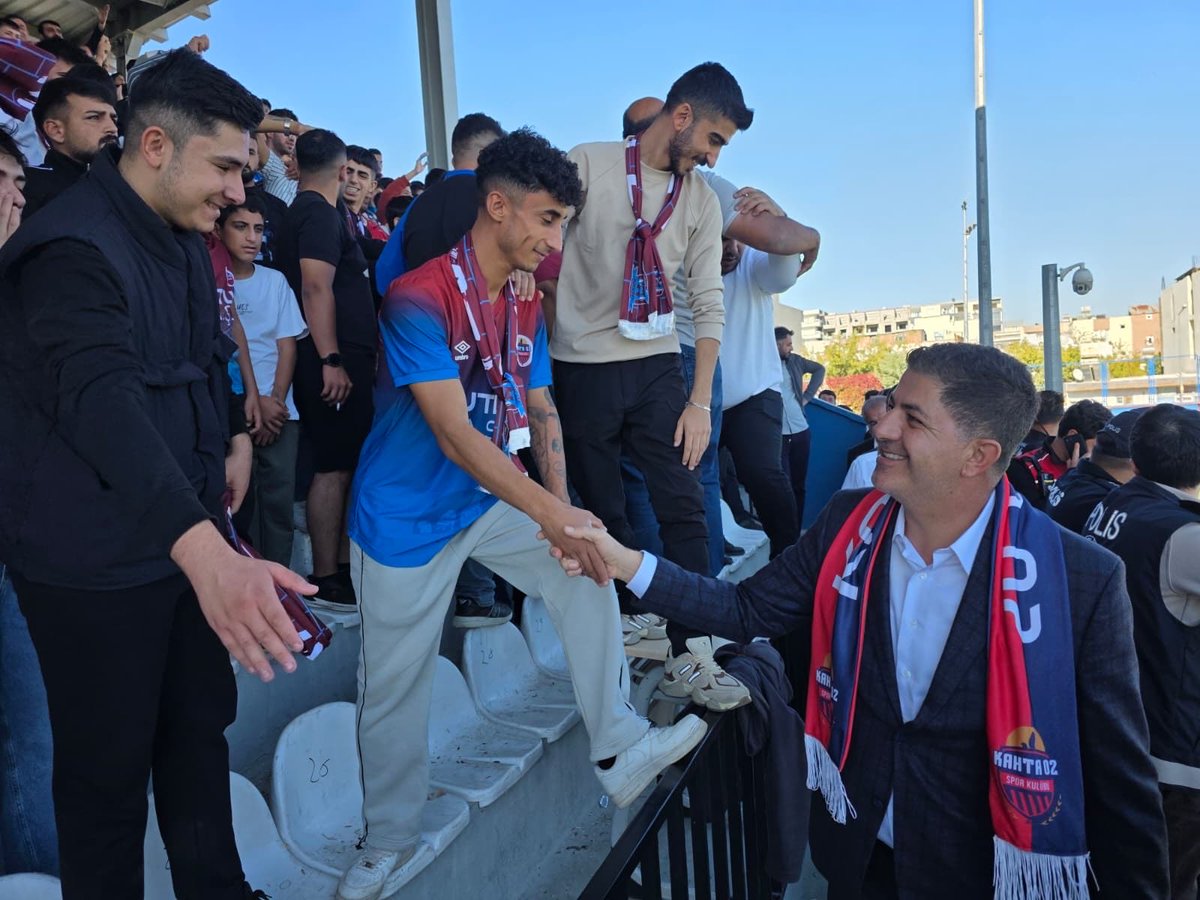 dr_ishaksan's tweet photo. Kahta02 Spor un evinde ağırladığı Şanlıurfa Büyükşehir Belediye Spor karşılaşmasından 1-0 yenik ayrılmasına rağmen gösterdiği üstün gayret ve azimden dolayı tüm futbolcu arkadaşlarımı ve teknik ekibi kutluyorum.

@Akparti @RTErdogan @abuyukgumus @farukaytek @hakanaksu058 @kahta02spor