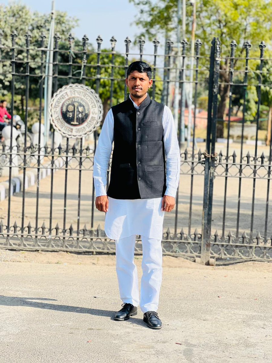 जाको राखे साईंया, मार सके ना कोय |
<a href="/DrSajjanSaini/">𝗗𝗿. 𝗦𝗮𝗷𝗷𝗮𝗻 𝗦𝗮𝗶𝗻𝗶 𝗗𝗶𝘃𝗿𝗮𝗹𝗮</a>