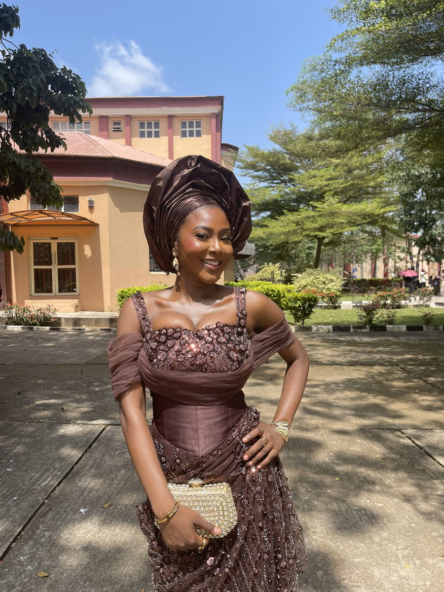 titilayo tweet media