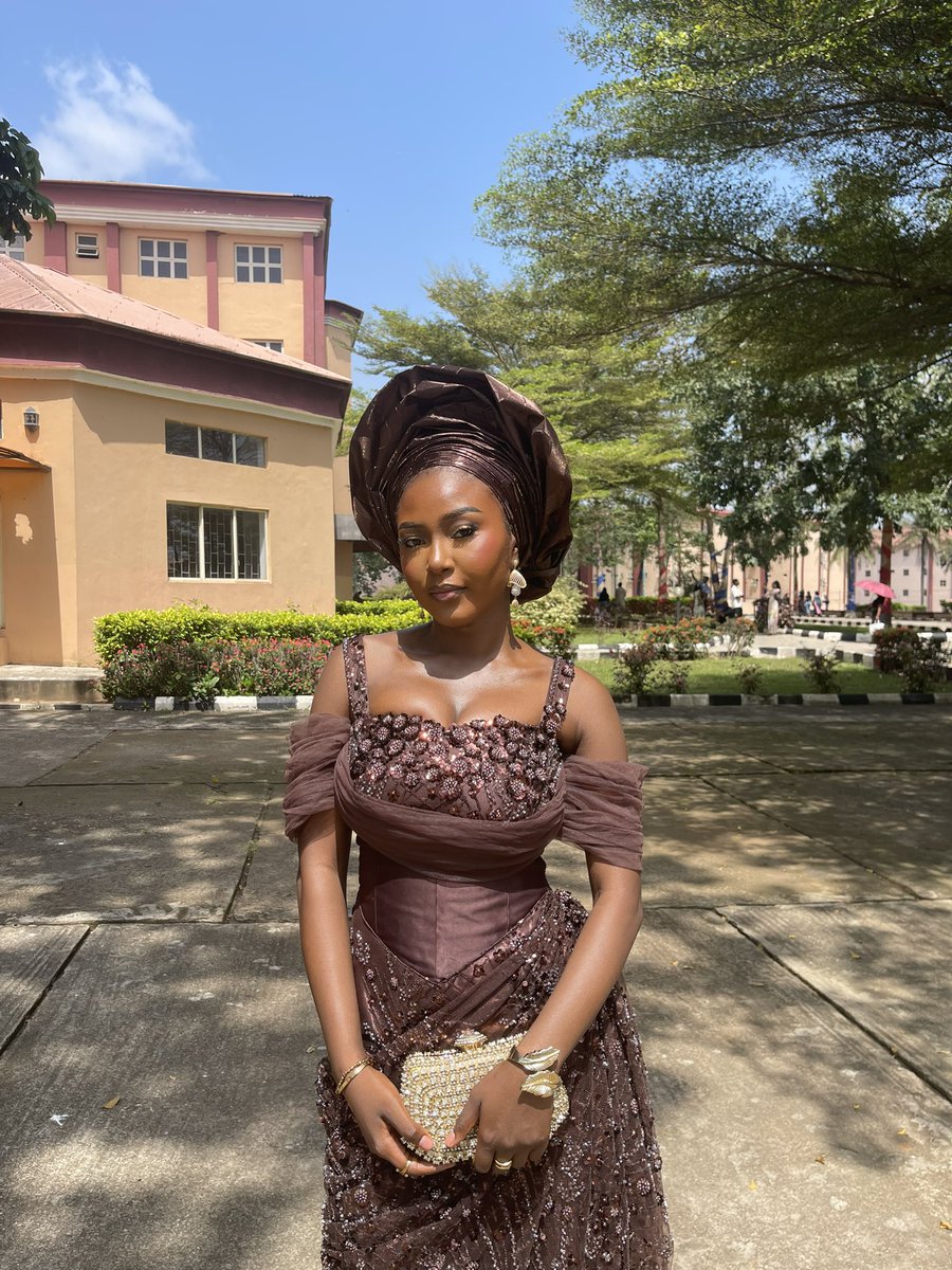 titilayo tweet media