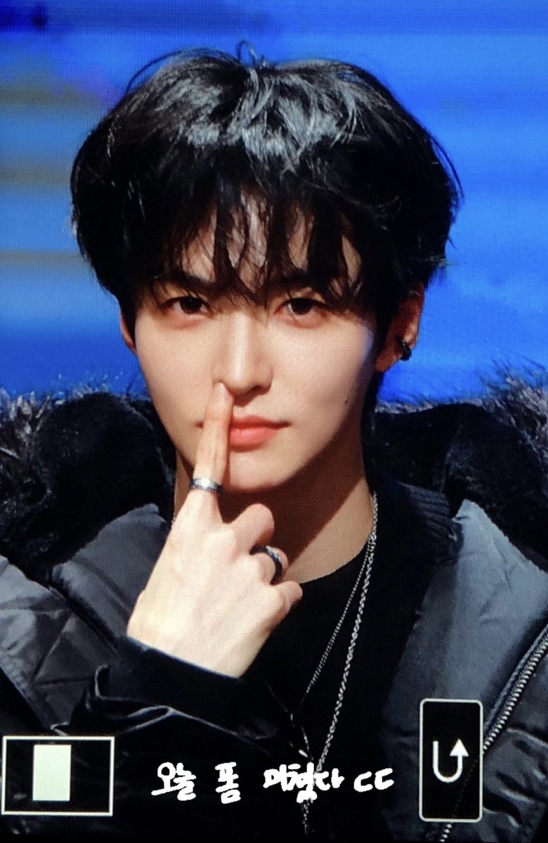 ROMIN424_COM's tweet image. 251102💕

👃🏻👆🏻

#ELAST #엘라스트 #エラスト
#ROMIN #로민 #ロミン
#롬왕자👑 #아기GO라니