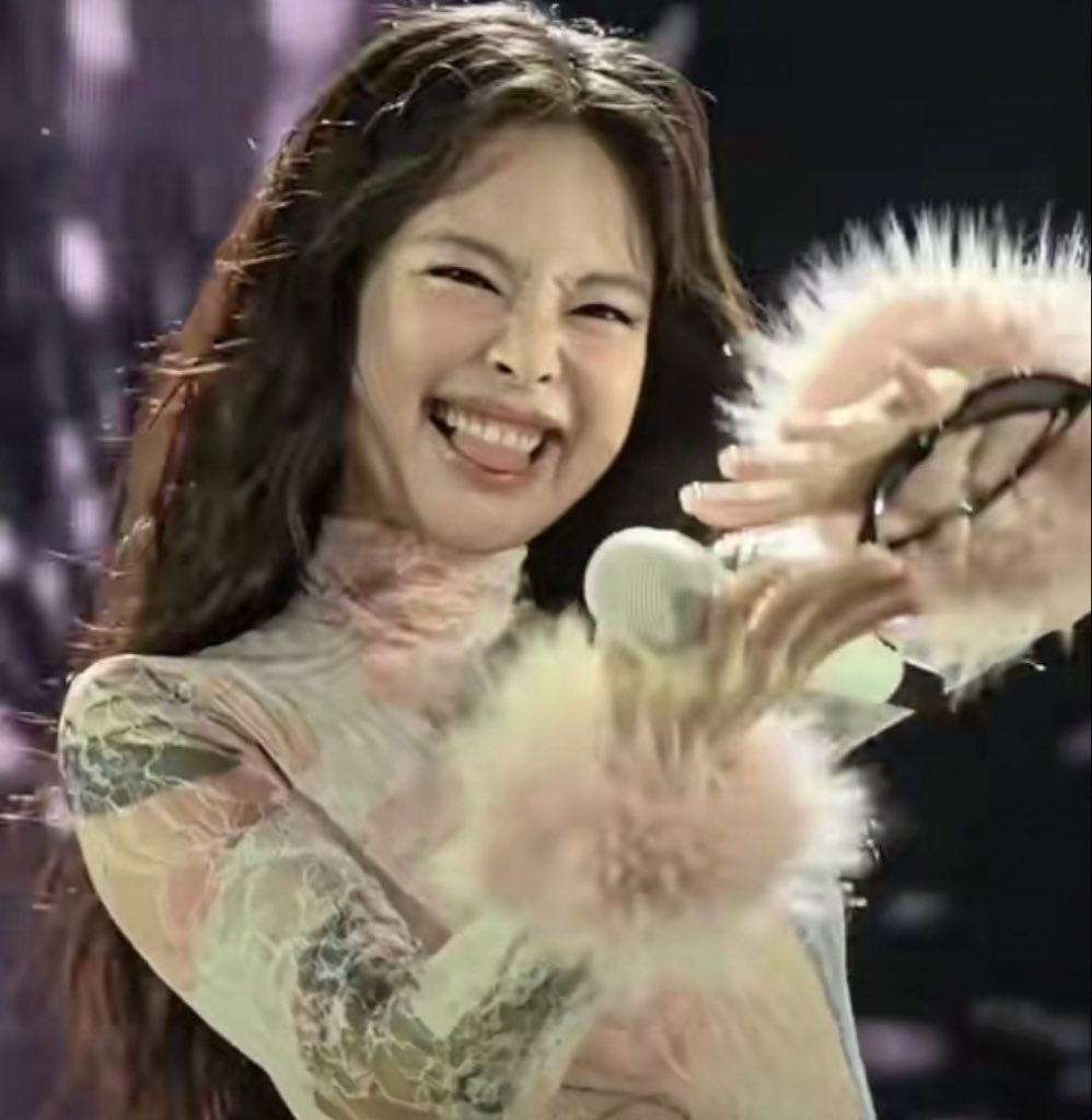 kimjenniepics's tweet image. 