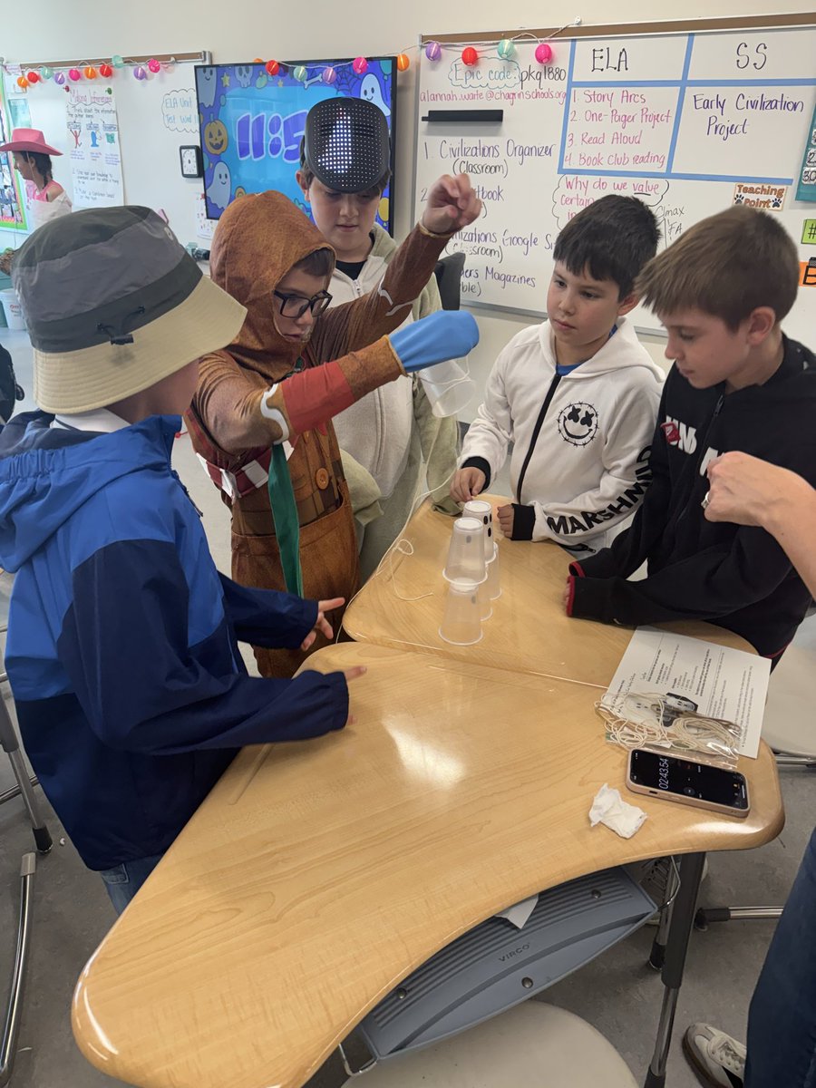 Mrs. Waite tweet media