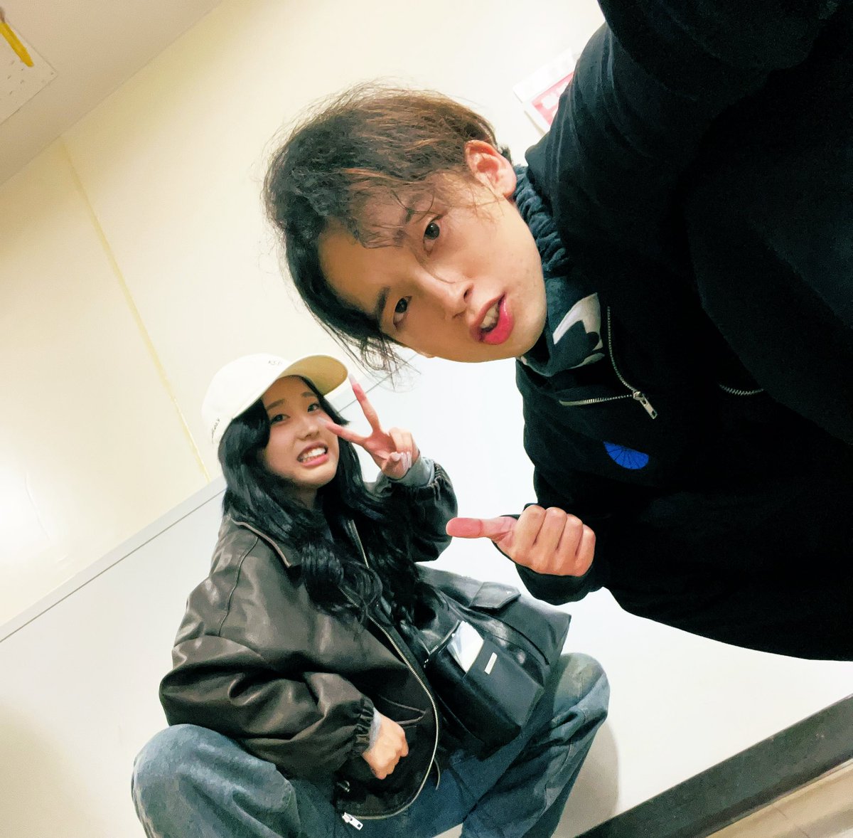 #地球クライシスSOS 

今日は元同期のゆいちゃんが…‼︎

今でも交流がある大切な同期。
そしてご本人、今公演でいろいろ爆笑してくれてたようです。
めっちゃ嬉しい。

そしてダンスのアドバイスも貰ったので、
今後はさらに頑張る🔥
ありがとう。

#劇団SET