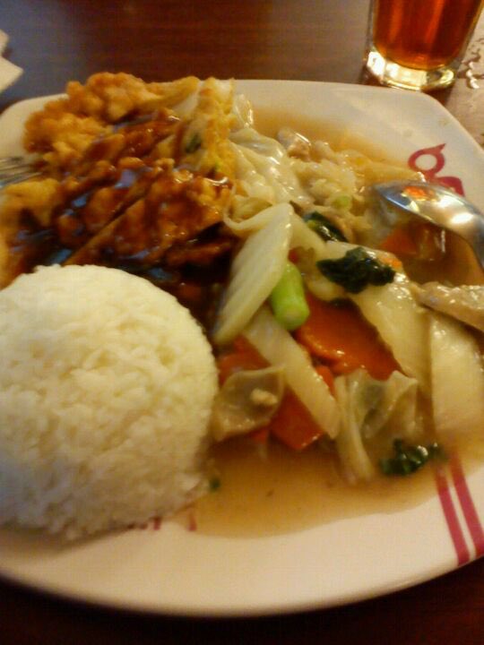 Marceluminar's tweet photo. @gantengin_jrg @birusayabiru @mezzaquartz Kemaren saya sempet ngesave foto foto Solaria Batam dari foursquared. Sayangnya sekarang website &amp; servicenya udah diberhentikan https://t.co/Itka34ngcA