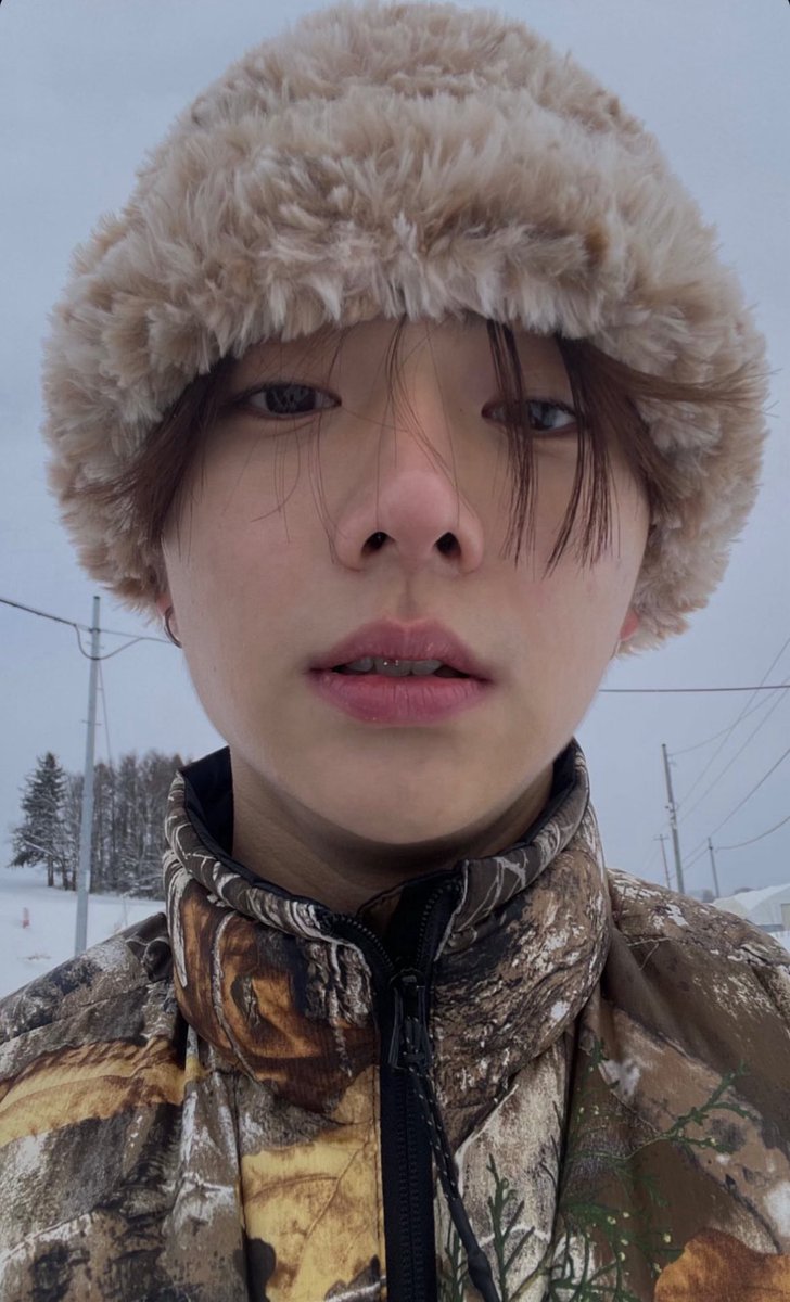 pysngwonlee's tweet image. ถ้าซังวอนกลับมาติด tooth gems อีก กุตายคนแรก