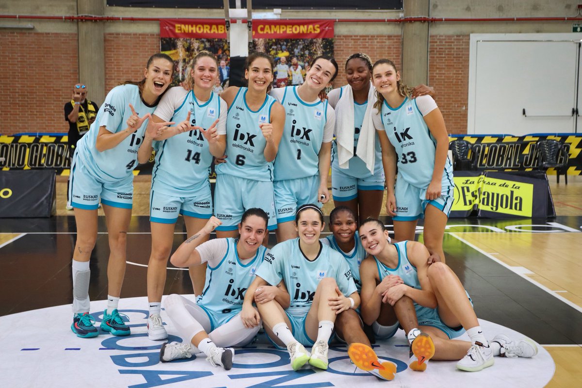 🫵 Equipo de rigurosa MODA. 

#IDKEuskotren | #BateraGOGOR