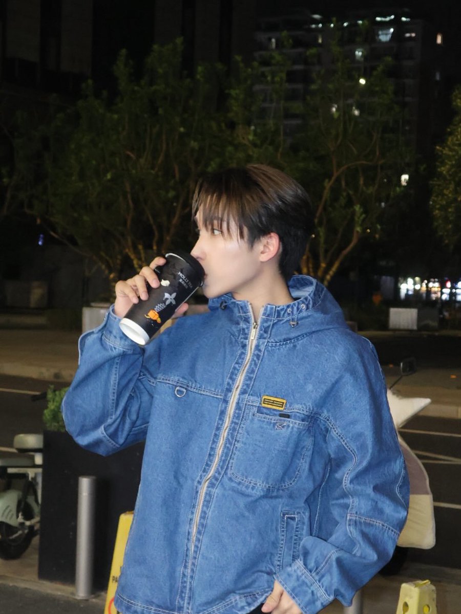 Noeul’s so so so gorgeous and the most beautiful and the cutest person all at once 🥹🥹🥹