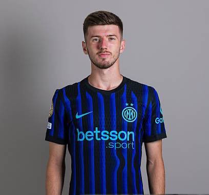 GA7_Official's tweet image. Sucic:                          Sucic secondo Doveri: