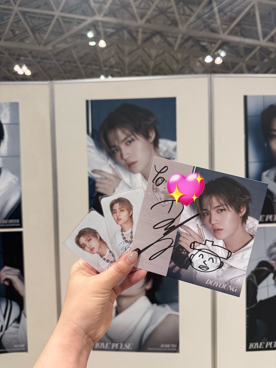 わすれなーい💙👑 tweet media