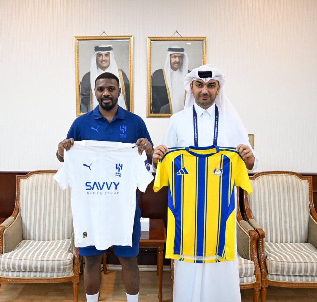 🚨🚨🚨🚨🚨 عاجـل /

نادي #الهلال سيلعب بالطقم الابيض امام الغرافة 💙