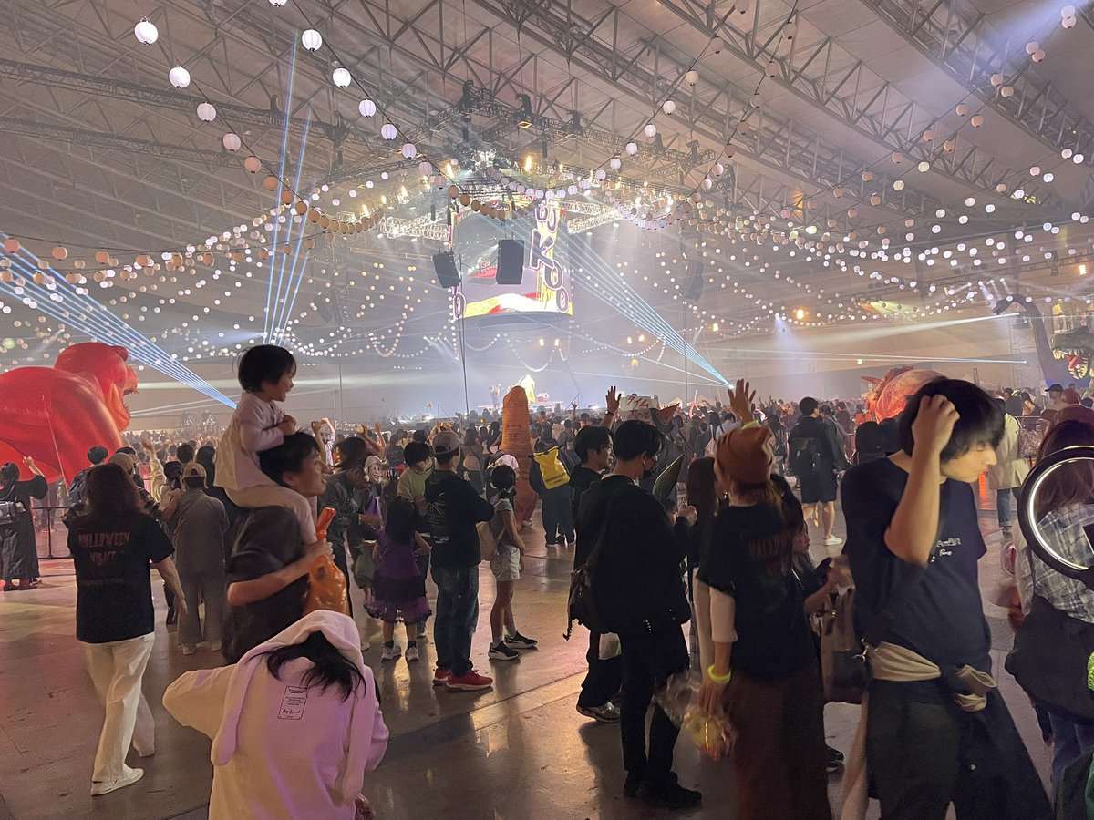 ／
踊るハロウィン•ナイト
大盛況でした🎃✨
＼

11/1-2幕張メッセにて
射的ブース出店しました🔫

2日間とも行列ができて
こども達の笑顔が溢れました😊

運営や出店ブースのみなさん
ありがとうございました🙌

次回の2年後も楽しみです！

#えんとつ町の踊るハロウィンナイト
#踊ハロ #こども万博