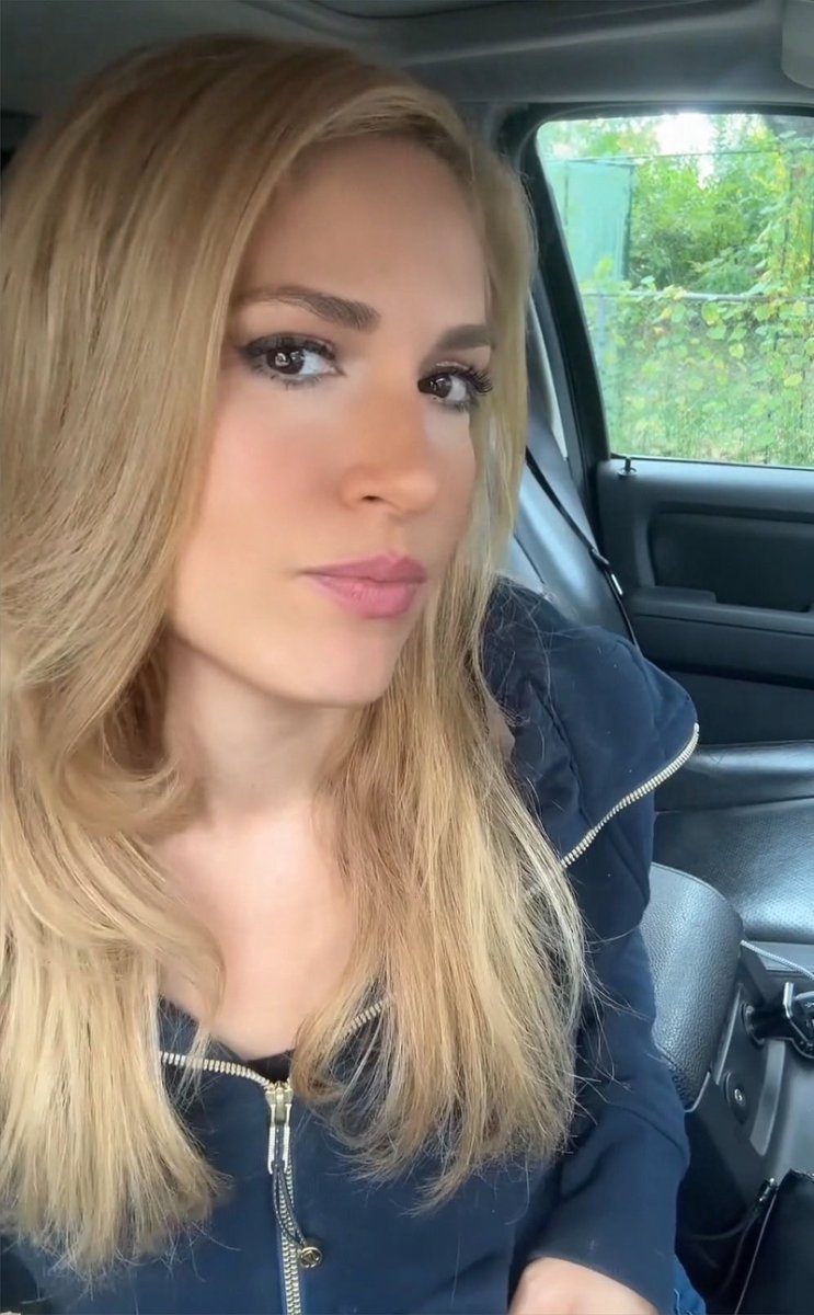 NaturallyFTW's tweet image. I turn 43 today :) 

Never had a single vax of Any kind, in my life! 

Grateful for my health, wisdom, &amp;amp; for X allowing us to speak Truth finally.

Say no to pHarma &amp;amp; take care of yourself!