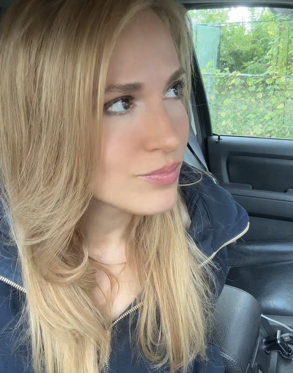 NaturallyFTW's tweet image. I turn 43 today :) 

Never had a single vax of Any kind, in my life! 

Grateful for my health, wisdom, &amp;amp; for X allowing us to speak Truth finally.

Say no to pHarma &amp;amp; take care of yourself!