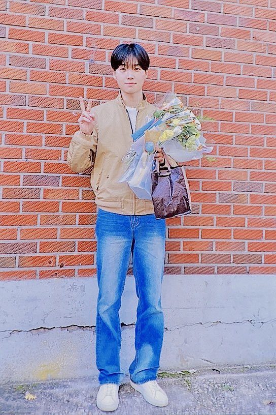 251102 졸업식 바이브 💐
#JAYNLEE #JAEYUN #제인리 #재윤 #재윤이_짜쟌