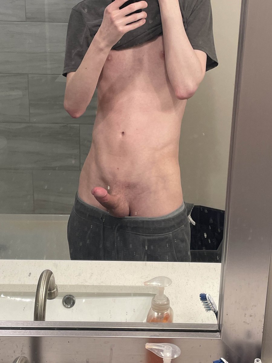 Beelore3's tweet photo. Fuck it
#twink #nsfwtwt https://t.co/IIFPg6KeyB