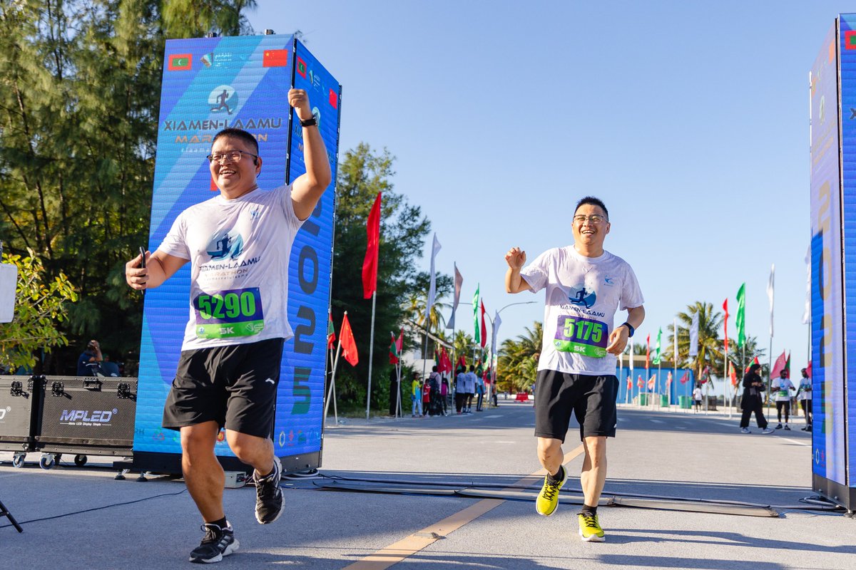 CSCEC_MALDIVES's tweet image. We ran, we connected, we celebrated! Honored to join the Xiamen-Laamu Marathon with friends from nations. As a proud builder in Maldives, CSCEC is committed to contributing to the nation&apos;s growth. Onward to friendship and building a brighter future together!