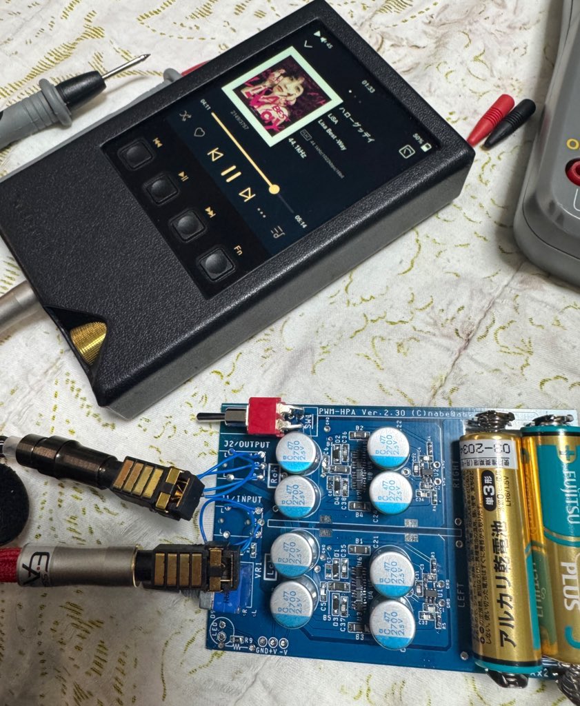 ari160's tweet image. nabe(@nabe_abk)さんのアンプ基板

部品届かなくてバラック状態だったけど、部品届いたので取り付けて3DPでケース出してみた😁

3.5mm4極だったので4.4mmも使える変換もついでに作った😌

小型で使いやすいアンプが増えた😆