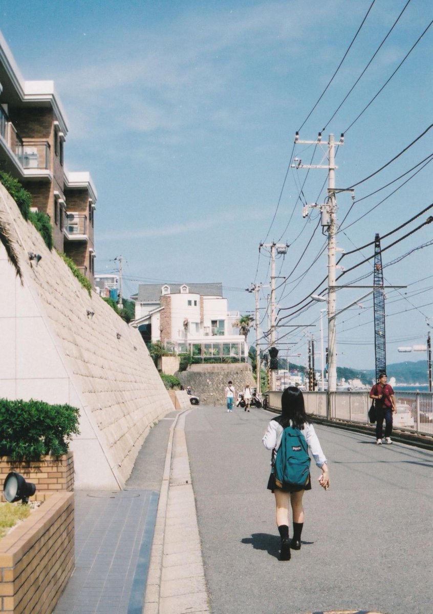 _djsimps's tweet image. 月曜日朝のメモ：曇り／落ち着く。
掃除する→読書する。少しずつ前へ。 🌸